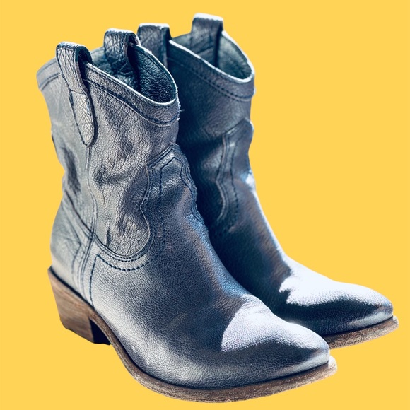 FRYE Carson Cobalt Blue Shorty cowboy boots Cowgirl Booties Size 6 B Western - Picture 15 of 15